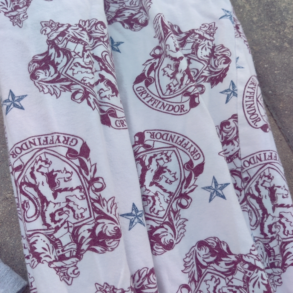 Gryffindor Harry Potter Pajama Set Women Small - Picture 4 of 5
